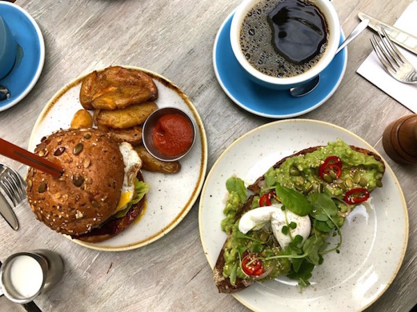 トライベッカのオーストラリアンカフェTwo Hands Restaurant トゥーハンズ レストラン&バー Two Hands Restaurant カフェ