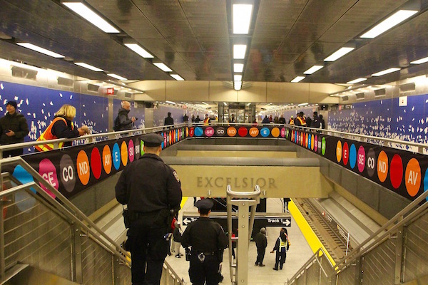計画開始から1世紀!? 新しい地下鉄"Second Avenue Subway"が本日開通!!
