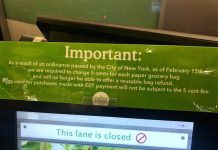 なぜ?レジ袋の有料化、実行1日前に延期が決定 whole foods bag fee