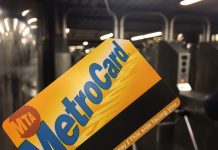 メトロカード・ソング!? 無賃乗車の方法を伝授するラップが話題に ニューヨーク地下鉄 メトロカード