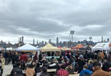 スモーガスバーグ マンハッタンでの開催を計画 Brooklynflea Smorgasburg