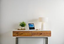 米アマゾン 新製品「Echo Show」を発売 Amazon Echo Show