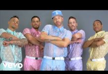 男性用ロンパースに続くヒット商品に!? 話題の総レースウェア