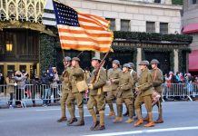 ニューヨークのベテランズデー 退役軍人の日とは? 退役軍人の日 ベテランズデー パレード