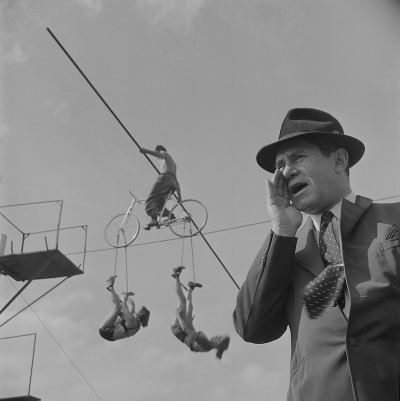 Stanley Kubrick, From “How the Circus Gets Set”, 1948
