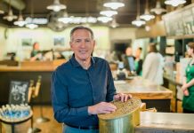 米スタバ シュルツ会長が退任 大統領選出馬の可能性 Howard Schultz