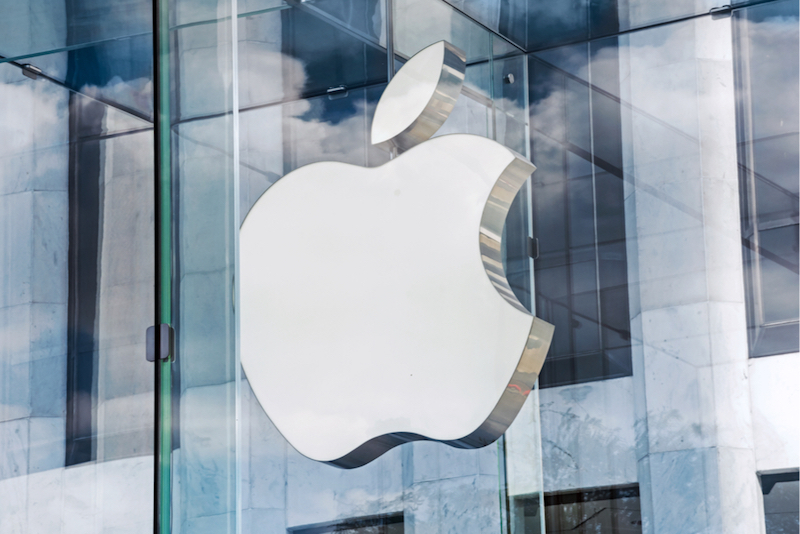 アップル 時価総額1兆ドル