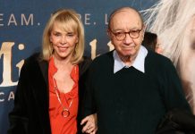 米劇作家ニール・サイモン氏が死去 – 輝かしい功績を振り返る ニール・サイモン 功績