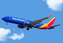 嘔吐、失神した乗客も 米航空機「狂ったように」揺れた後に緊急着陸 サウスウエスト航空