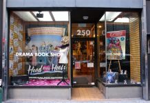 リン・マニュエル・ミランダらNY老舗演劇書店を救う DORAMA BOOK SHOP