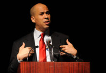奴隷制補償 コーリー・ブッカー上院議員が法案提出 cory booker