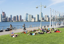 マンハッタンに初のパブリックビーチ誕生へ Hudson River Park