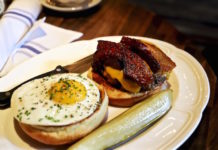 Au Cheval:全米一ハンバーガーの美味しいダイナー NYにオープン Au Cheval Hamburger