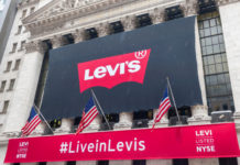 リーバイス再上場 CEO「ジーンズは洗わないで」 Levis NYSE