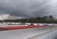 米南部でトルネード多発 少なくとも22人死亡