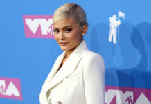 カイリー・ジェンナー 21歳で史上最年少の億万長者に Kylie Jenner