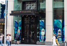 トミー・ヒルフィガーNY5番街の旗艦店閉鎖 Tommy Hilfiger fifth avenue