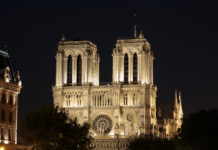 ノートルダム寺院火災 陰謀説が拡散