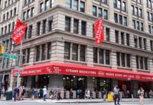 老舗書店ストランドブックストア建物 NY市の歴史建造物に。オーナーは反発 Strand Bookstore