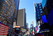 ニック・ワレンダ 今夜タイムズスクエアで綱渡り Nik Wallenda TIMES SQUARE