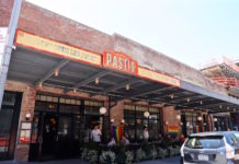 NYの人気フレンチビストロ「Pastis」復活。5年ぶりに営業再開 Pastis