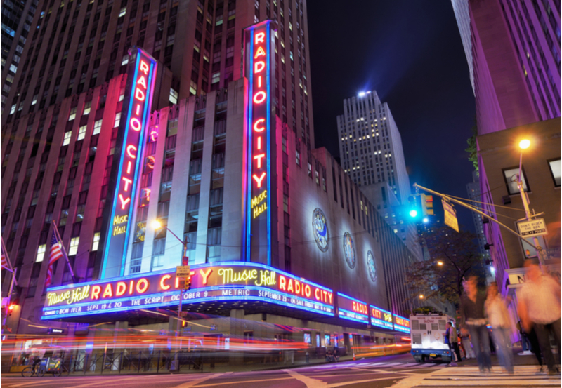 ラジオシティミュージックホールに屋上庭園 Mashup Ny ラジオシティミュージックホールに屋上庭園 Mashup Ny