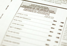 カリフォルニア州 トランプ氏含む大統領予備選候補者に納税申告書の開示義務付け