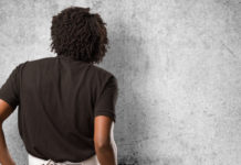 ニューヨーク州 髪型に基づく差別禁止に