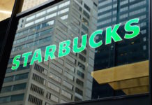 スターバックスから警官が追い出される?警察協会は猛抗議 Starbucks
