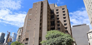 エプスタインの看守が司法取引。実刑なしの可能性 Metropolitan Correctional Center