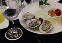 牡蠣には白ワインよりも日本酒!シーフードとのペアリングを体験するイベント、ロックフェラープラザ「Limani」で週末開催 JFOODO SAKE