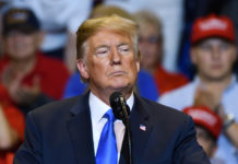 下院弾劾調査 ホワイトハウス高官が証言、トランプ大統領「聞いたことさえない人物」とツイート trump