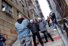 圧倒的ゴッサム感「ジョーカー階段」の行き方 joker stair