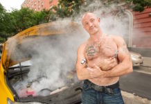 NY名物セクシードライバーは今年で見納め?2020年タクシーカレンダー発売 NYC Taxi Drivers Calendar4