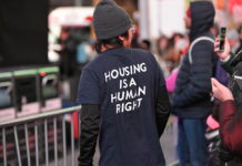 NY市 NJ州ニューアーク市へのホームレス移転を一時停止