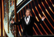 ブラッド・ピット オスカー初受賞 スピーチで弾劾裁判に皮肉