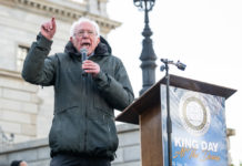 サンダース氏とバイデン氏の支持率の差10ポイントに拡大 世論調査