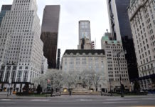写真:人影が消えたニューヨーク。従業員の在宅勤務義務付け開始