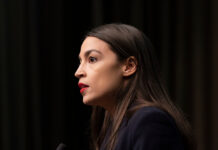 オカシオ・コルテス議員、議会の女性蔑視文化を非難