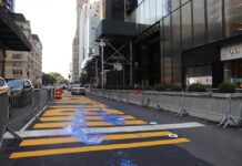 NY市トランプタワー前のBLM文字にペンキ。1週間で3度目 ブラックライブズマター トランプタワー ニューヨーク