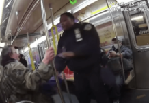 NY市警察、降車拒否のホームレスを殴打し引きずり下ろす。地区検事が調査へ