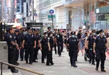 NY市、警察の退職希望者が殺到。前年比400%増