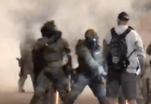 ポートランド抗議デモ 強すぎるプロテスターが話題に