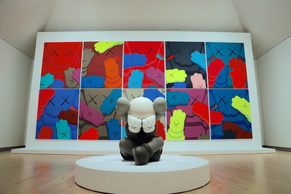 KAWS: WHAT PARTY カウズ
