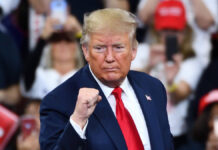 トランプ氏 ホワイトハウス「思うよりも早く」取り戻す