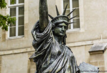 自由の女神の「妹」独立記念日にニューヨークへ