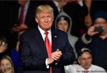 ミリオン確実なのに?トランプ前大統領の回顧録に大手出版社が手を挙げない事情