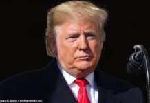 トランプ前大統領 寄付するはずの報酬の行方は?