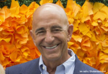 違法なロビー活動で起訴 トランプ氏の親友トーマス・バラックとは