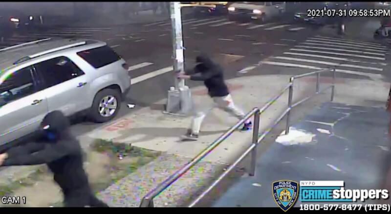 Ny市ギャングが銃乱射 通行人巻き添え10人負傷 動画あり Mashup Reporter